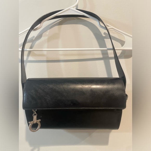 Ferragamo Vintage Y2K Rectangular Black Leather Trim Shoulder Bag - Picture 13 of 14